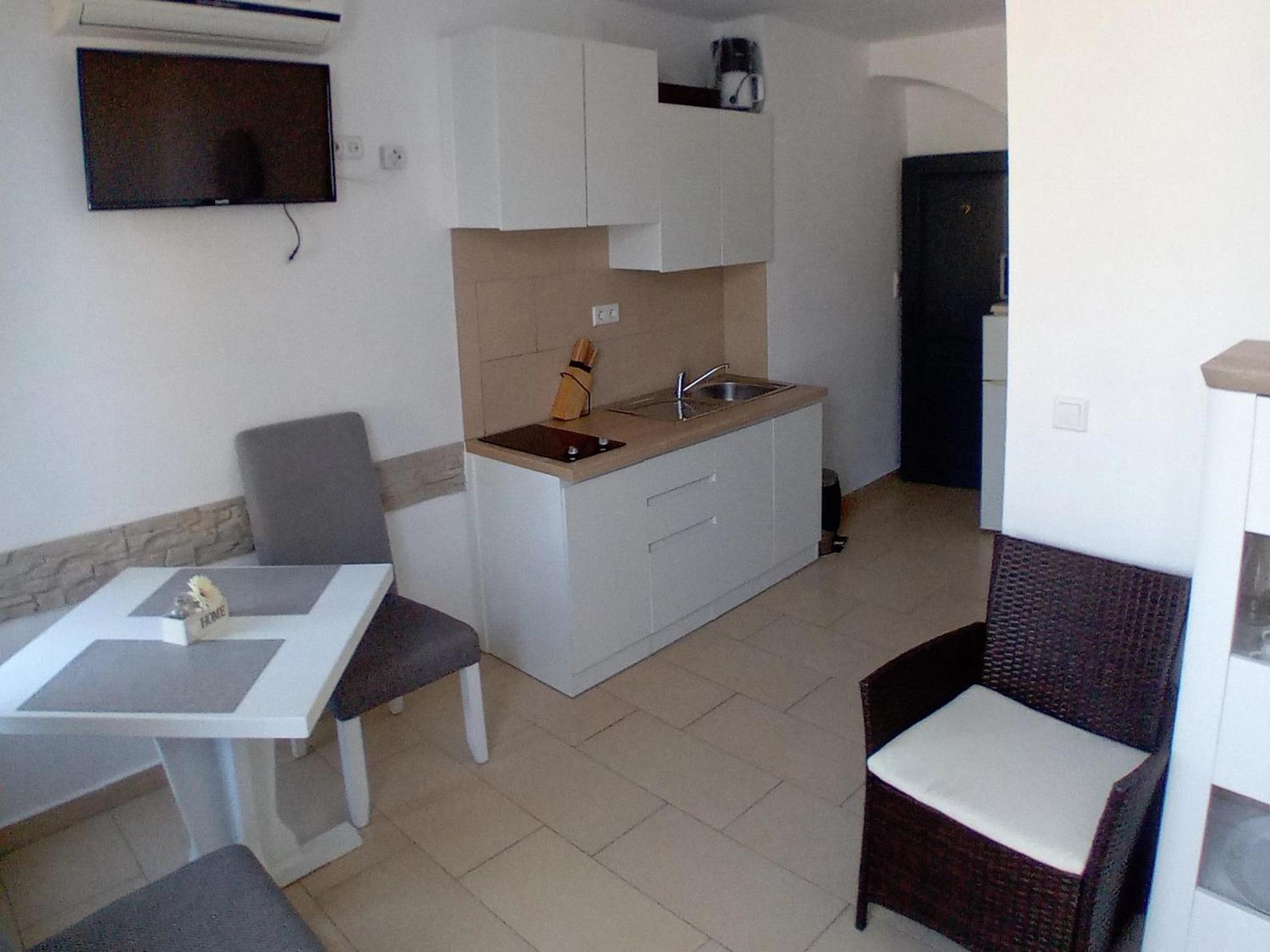 Vivi Studio Apartments マリ・ロシニュ 部屋 写真